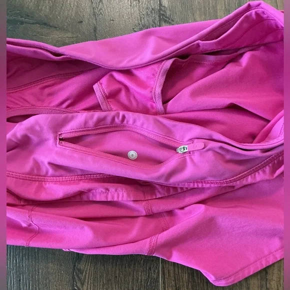 Lululemon Speed Up Shorts 2.5” Inseam Sonic Pink Size 8 - Picture 3 of 7